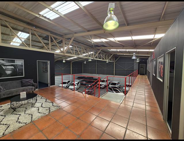 798M² WAREHOUSE FOR SALE IN NORTH RIDING